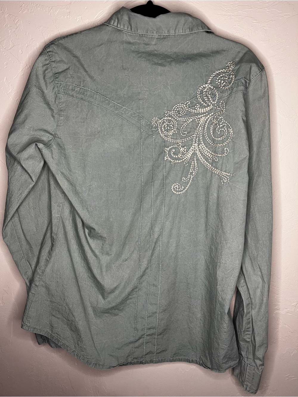 Wrangler Sage Green Embroidered Western Pearl Snap Button Down Boho Cowgirl Top - Picture 9 of 11